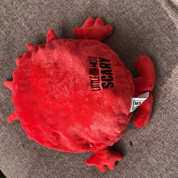 Little miss scarey - Picture 2 of 3